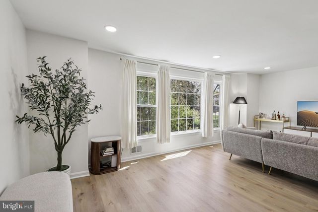 4321 GRAMERCY CIR, Alexandria, VA 22309