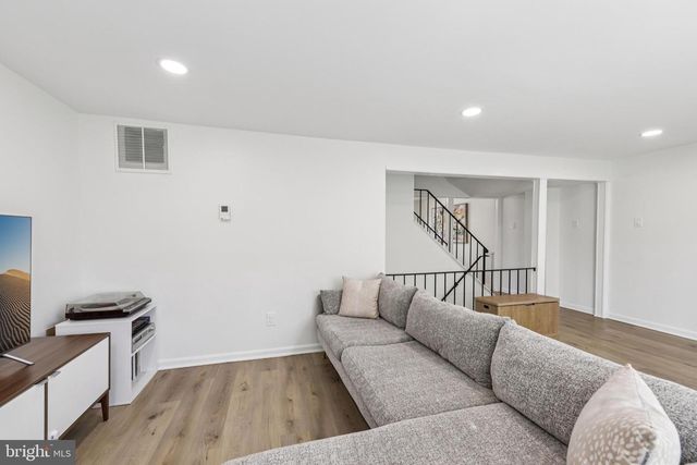 4321 GRAMERCY CIR, Alexandria, VA 22309
