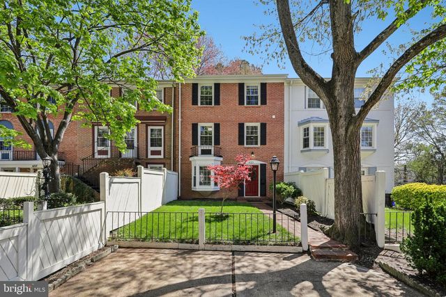 4321 GRAMERCY CIR, Alexandria, VA 22309