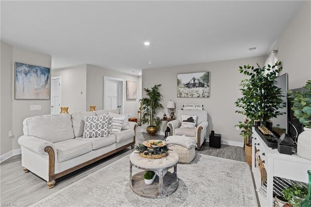 6887 Healy AVE, Gloucester, VA 23061