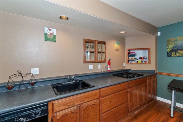 920 Arbula, Crestline, CA 92325