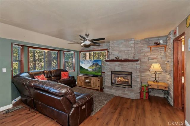 920 Arbula, Crestline, CA 92325