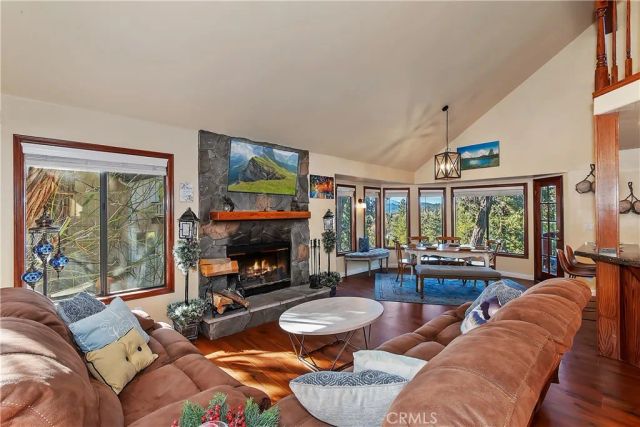 920 Arbula, Crestline, CA 92325