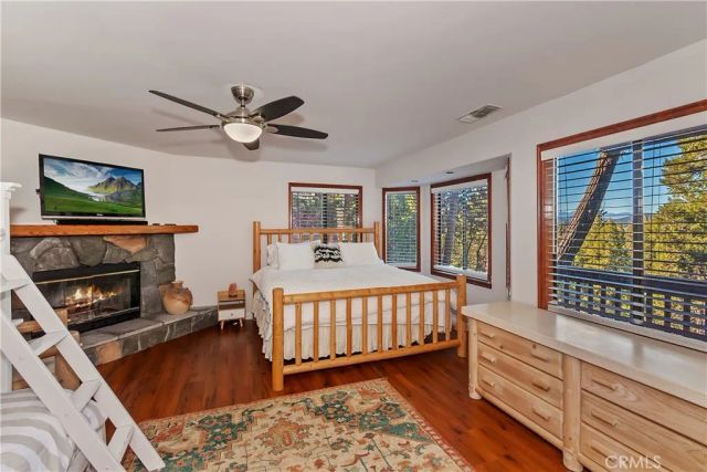 920 Arbula, Crestline, CA 92325