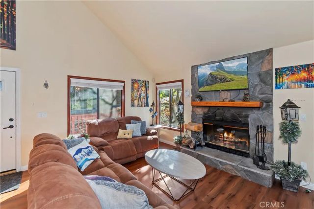 920 Arbula, Crestline, CA 92325