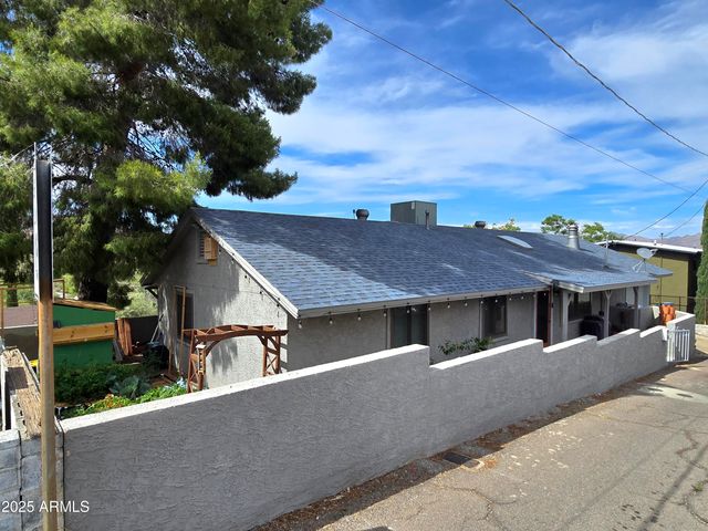 186 E KELLY Street, Miami, AZ 85539