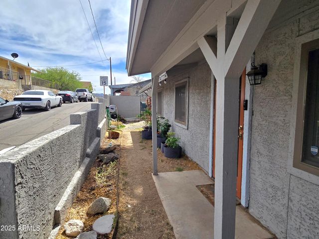 186 E KELLY Street, Miami, AZ 85539
