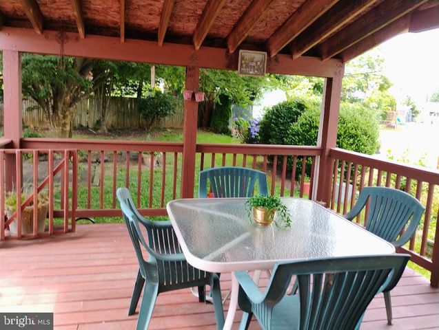 3325 TEXAS AVE, Baltimore, MD 21234