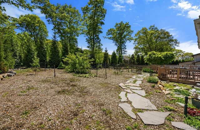 8 Russet Lane, Lake Grove, NY 11755