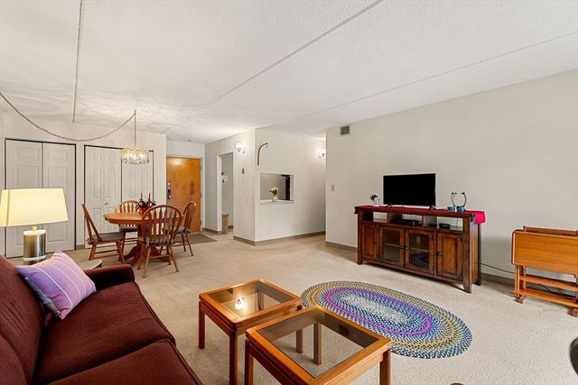 159 Main St 12B, Stoneham, MA 02180