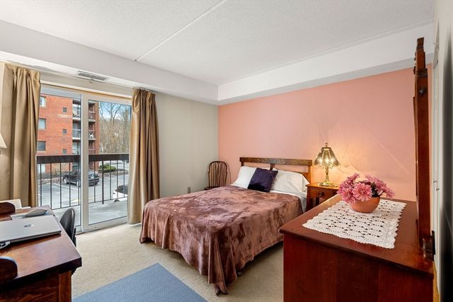 159 Main St 12B, Stoneham, MA 02180