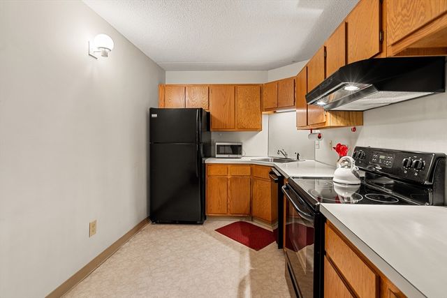 159 Main St 12B, Stoneham, MA 02180