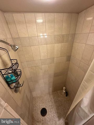 415 FOLKSTONE CT, York, PA 17402