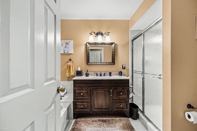 43054 W Kirkwood Drive, Clinton Twp, MI 48038