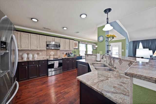 336 Chase Hill Lane, Fort Worth, TX 76028