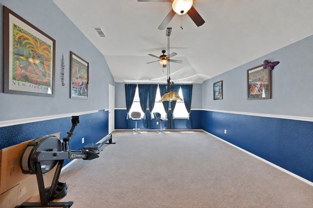 336 Chase Hill Lane, Fort Worth, TX 76028