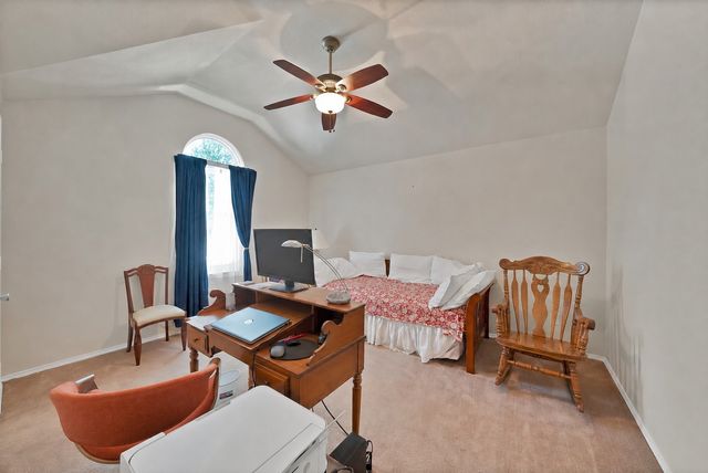 336 Chase Hill Lane, Fort Worth, TX 76028