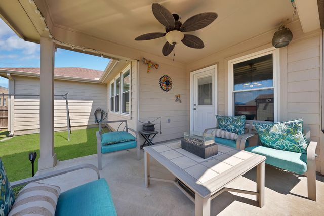 336 Chase Hill Lane, Fort Worth, TX 76028
