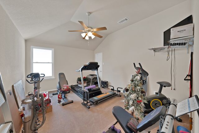 336 Chase Hill Lane, Fort Worth, TX 76028