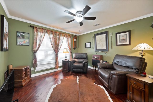 336 Chase Hill Lane, Fort Worth, TX 76028