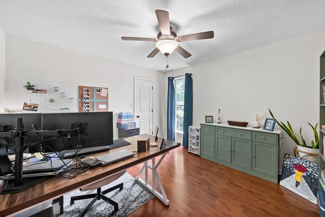 825 Pollard Rd, Clarksville, TN 37042
