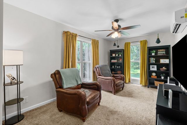 825 Pollard Rd, Clarksville, TN 37042