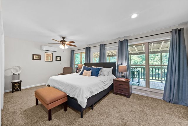 825 Pollard Rd, Clarksville, TN 37042