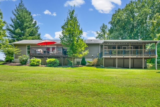 825 Pollard Rd, Clarksville, TN 37042