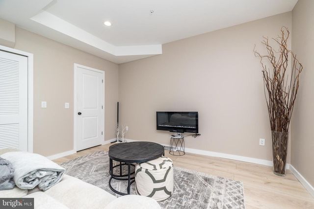 56 INDEPENDENCE CT, Perkasie, PA 18944