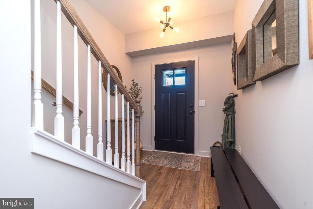 56 INDEPENDENCE CT, Perkasie, PA 18944