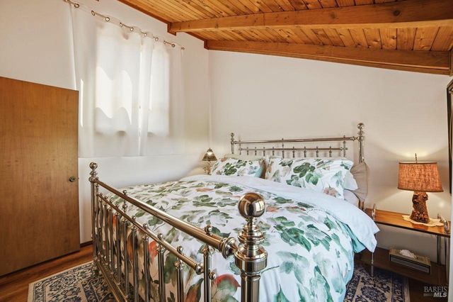 26807 Oak Knoll Ter, Cloverdale, CA 95425