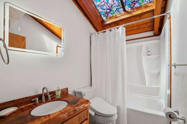 26807 Oak Knoll Ter, Cloverdale, CA 95425