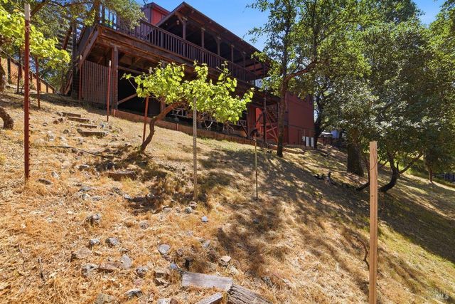 26807 Oak Knoll Ter, Cloverdale, CA 95425