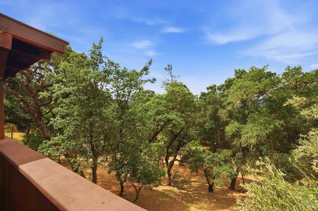 26807 Oak Knoll Ter, Cloverdale, CA 95425