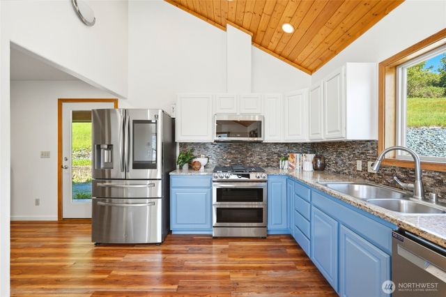 23667 DaLacey Lane, Mount Vernon, WA 98274