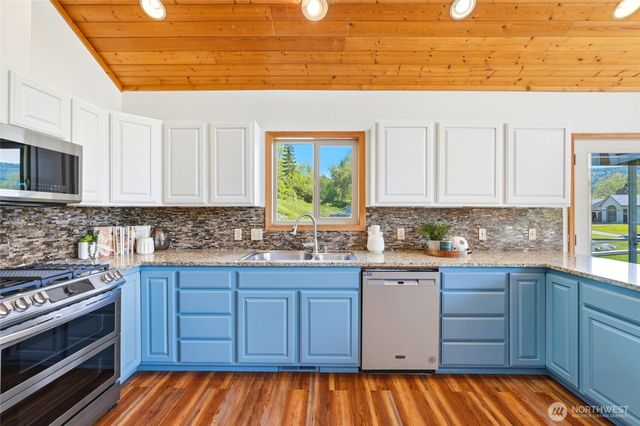 23667 DaLacey Lane, Mount Vernon, WA 98274