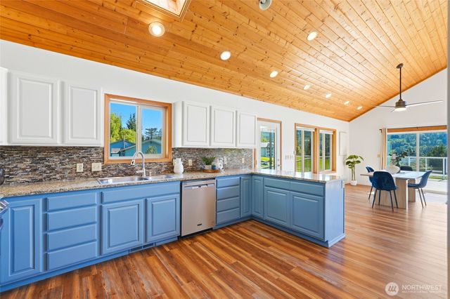 23667 DaLacey Lane, Mount Vernon, WA 98274