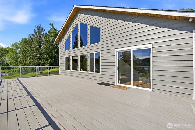 23667 DaLacey Lane, Mount Vernon, WA 98274