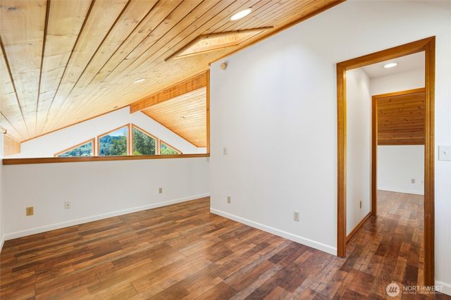 23667 DaLacey Lane, Mount Vernon, WA 98274
