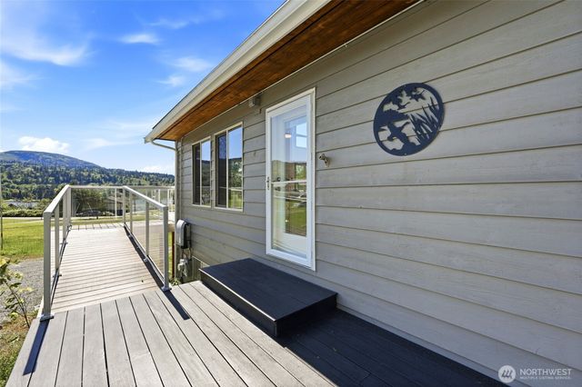 23667 DaLacey Lane, Mount Vernon, WA 98274