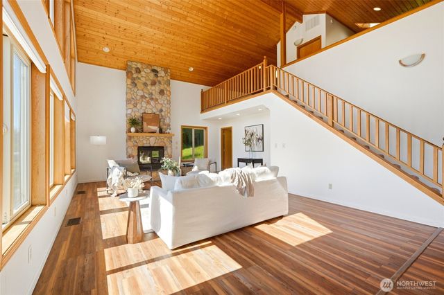 23667 DaLacey Lane, Mount Vernon, WA 98274