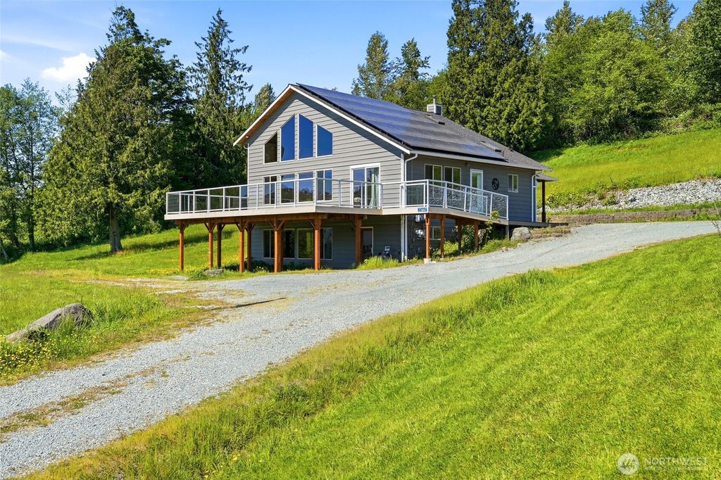 23667 DaLacey Lane, Mount Vernon, WA 98274