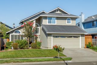 2480 Lemur St, Santa Rosa, CA 95401