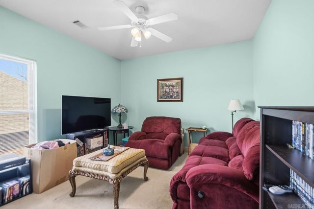 9 Mountain Ridge Cove, Maumelle, AR 72113