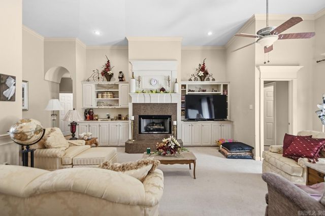 9 Mountain Ridge Cove, Maumelle, AR 72113