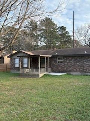 219 County Line Road, Willis, TX 77378