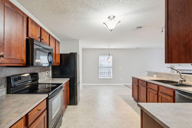 437 Dovetail Circle, Summerville, SC 29483