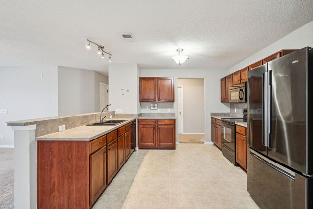 437 Dovetail Circle, Summerville, SC 29483