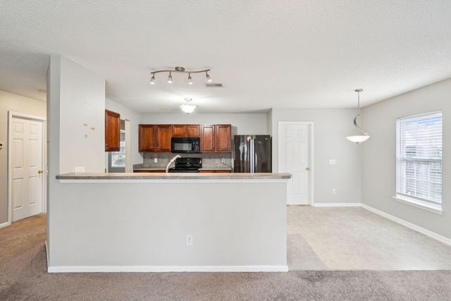 437 Dovetail Circle, Summerville, SC 29483