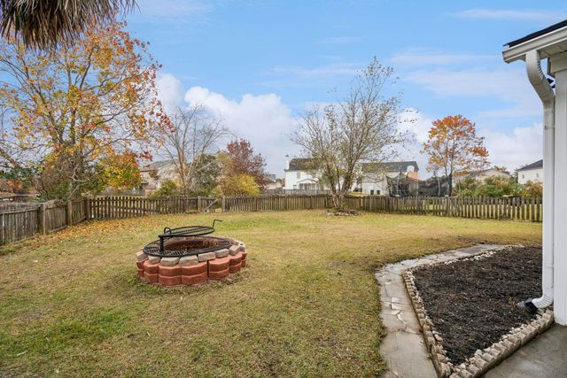 437 Dovetail Circle, Summerville, SC 29483